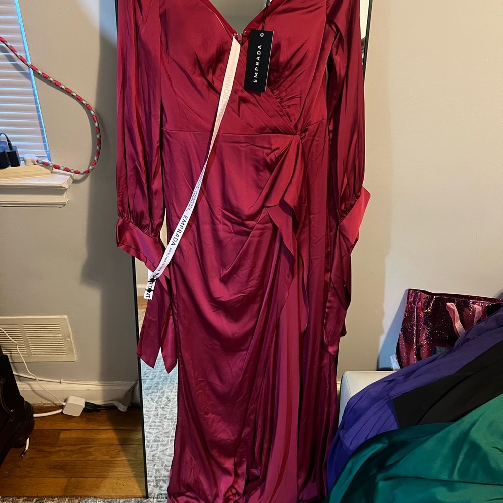 Emprada Long Sleeve Magenta Dress